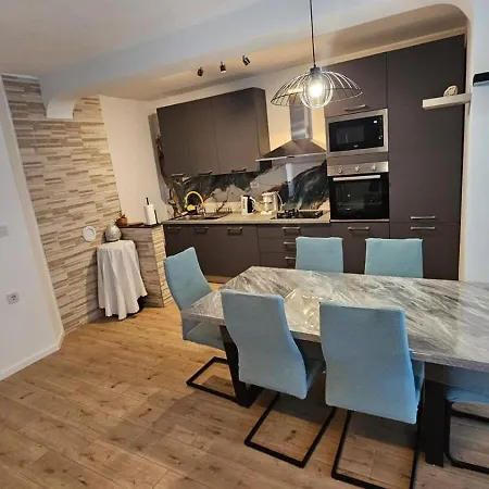 Apartment Lopar Apartman